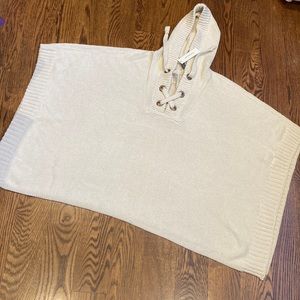 FRANCESCA’S NWT woman’s oat poncho sweater